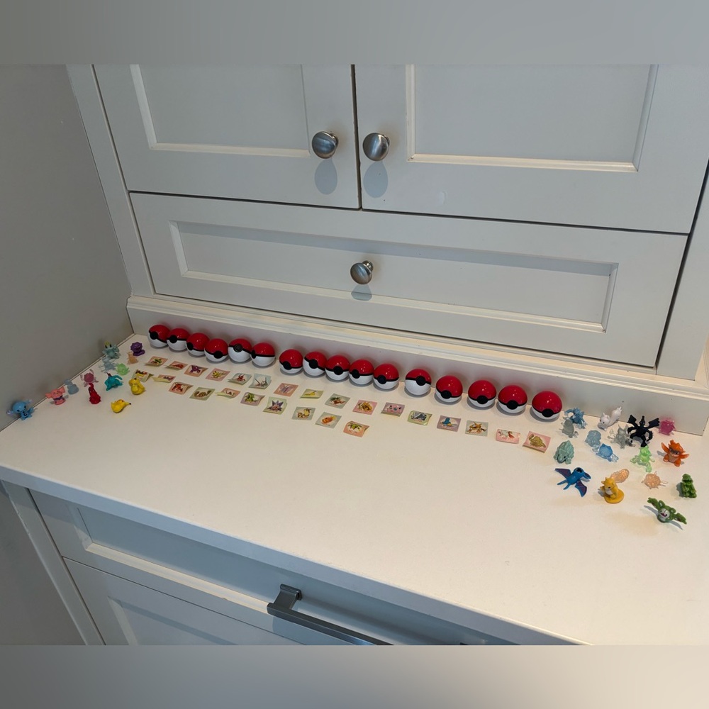 Poké Ball and Pokémon Figure Set